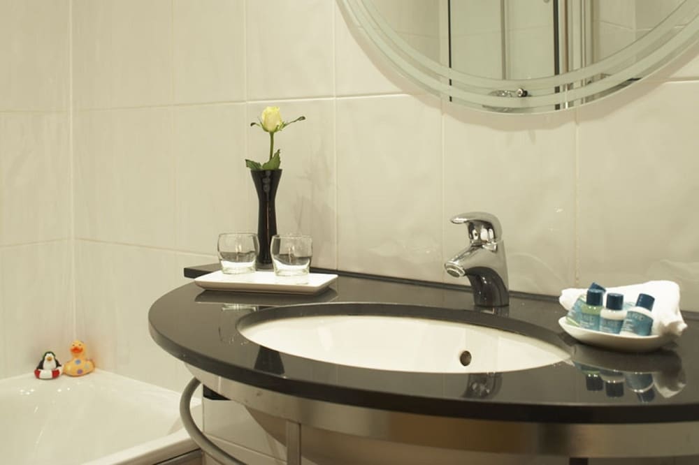 the bull hotel and conference centre