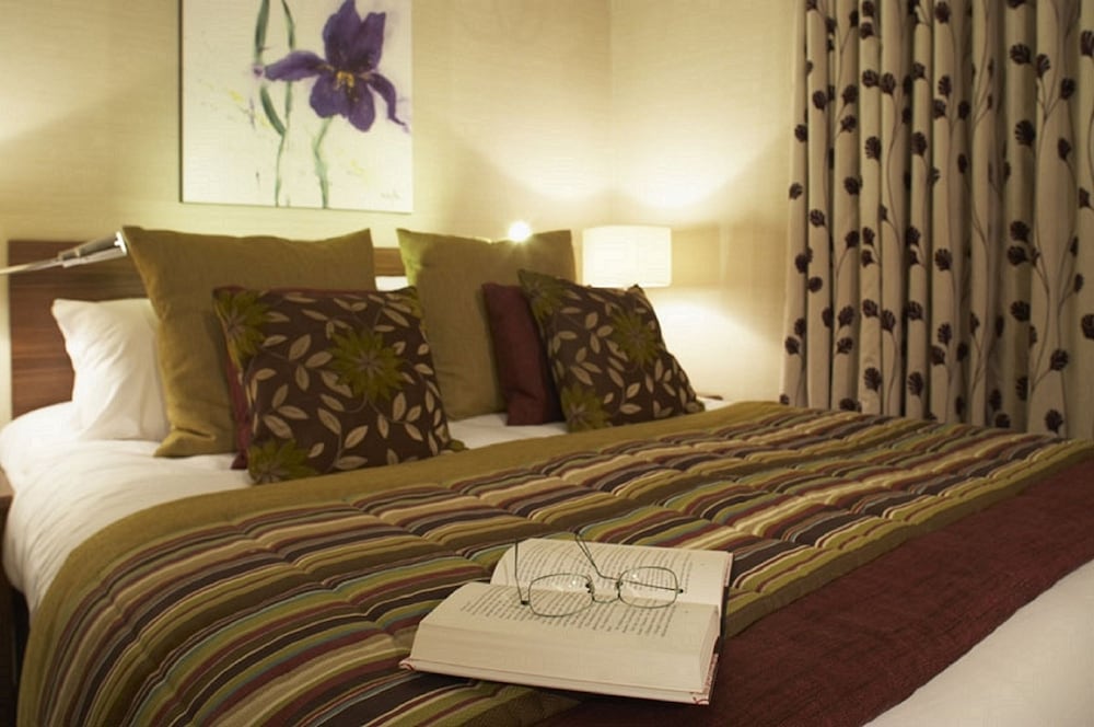 the bull hotel and conference centre