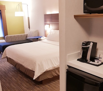 holiday inn express and suites surrey by ihg