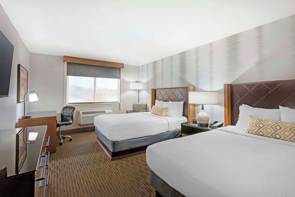 best western holiday hills