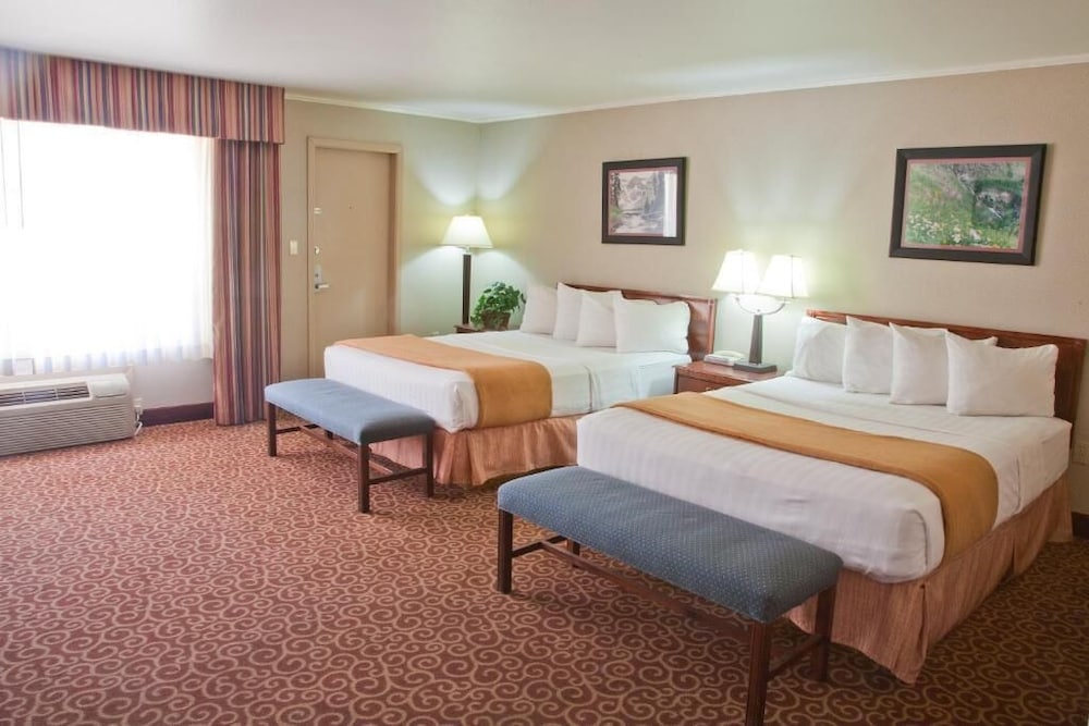 red arrow inn and suites