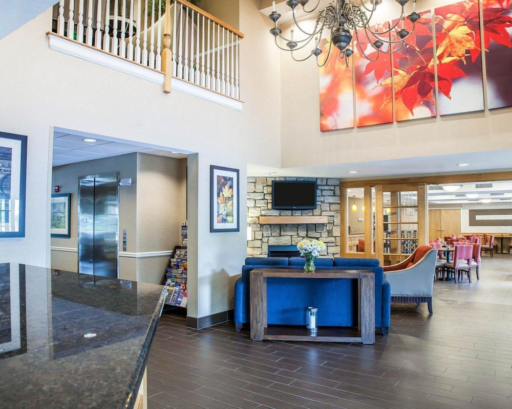 comfort inn and suites sturbridge brimfield