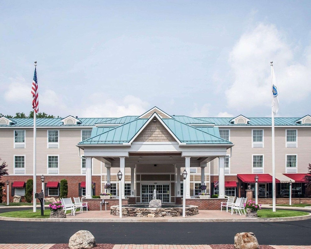 comfort inn and suites sturbridge brimfield