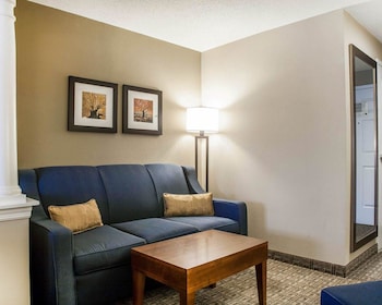 comfort inn and suites sturbridge brimfield