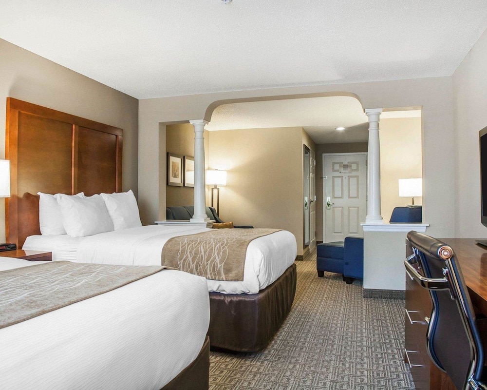 comfort inn and suites sturbridge brimfield