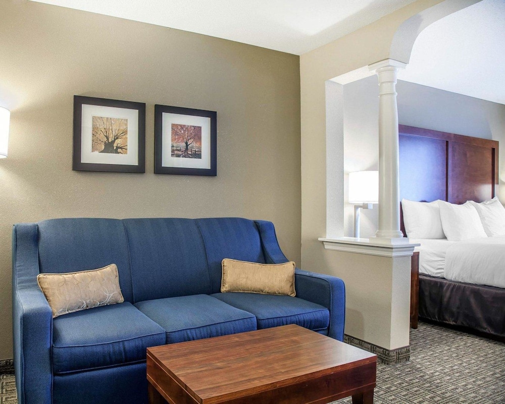 comfort inn and suites sturbridge brimfield