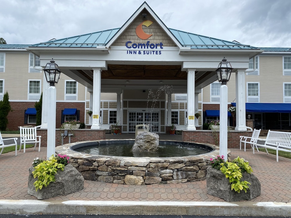 comfort inn and suites sturbridge brimfield