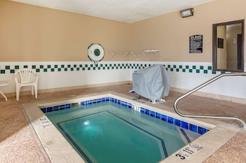 comfort inn and suites alameda at albuquerque balloon fiesta park