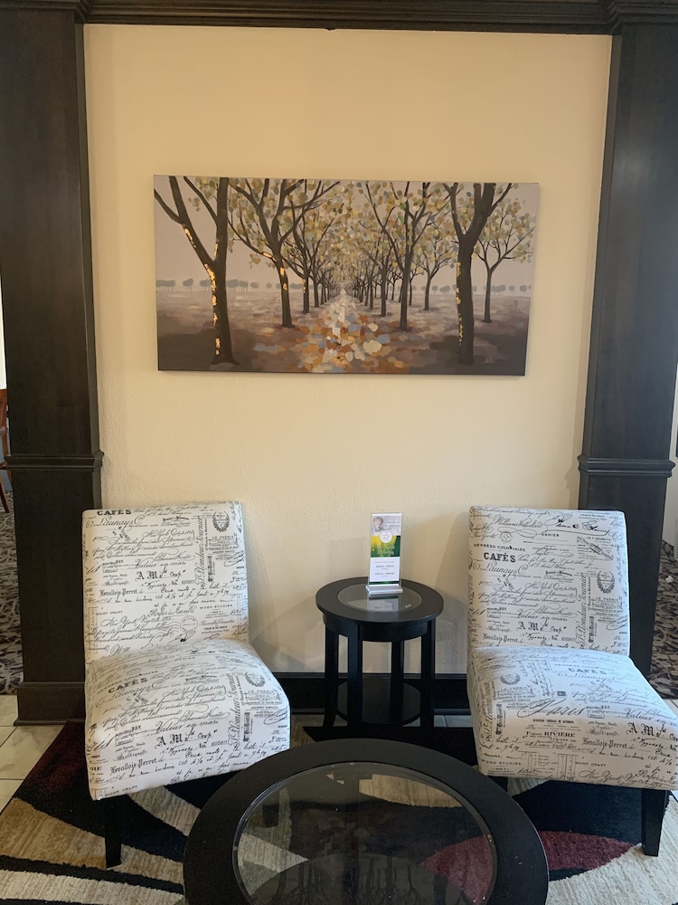 quality inn near i 72 and hwy 51