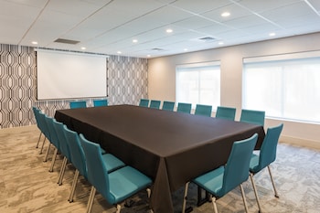 holiday inn express lorton