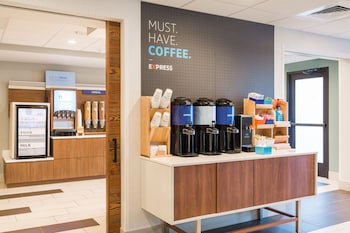 holiday inn express lorton