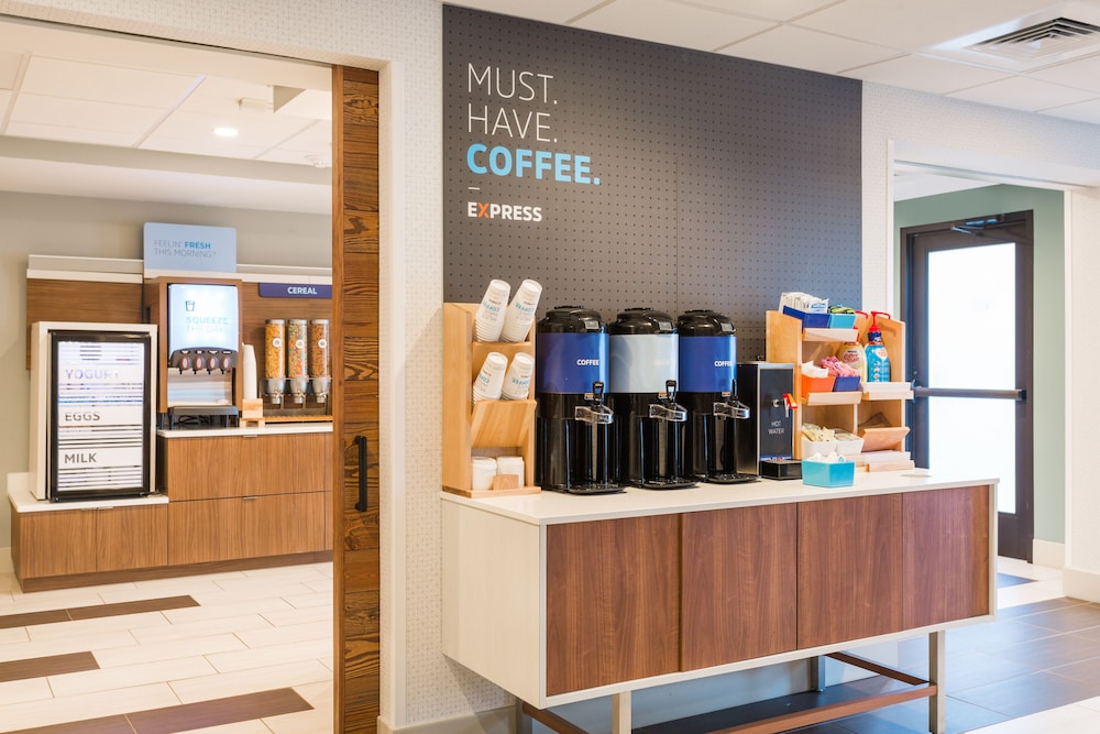 holiday inn express lorton