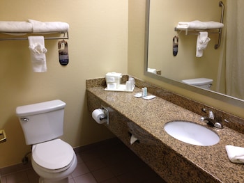 quality inn and suites little rock west