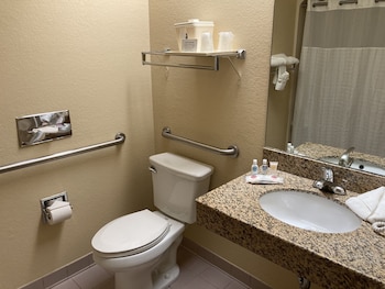quality inn and suites little rock west
