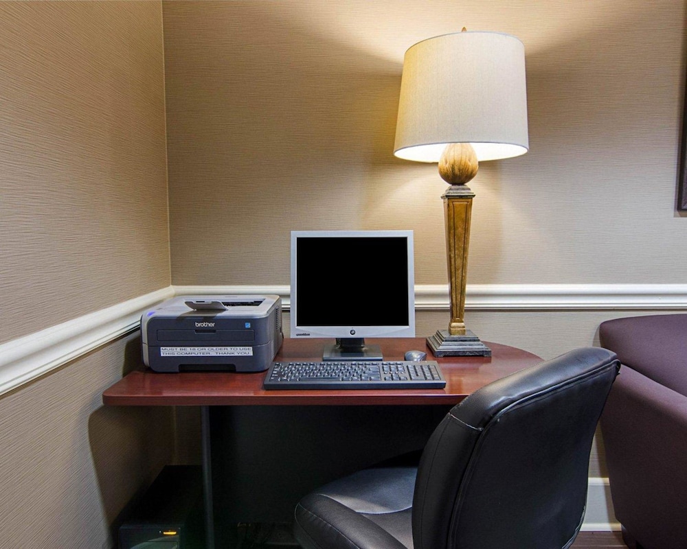 quality inn and suites little rock west