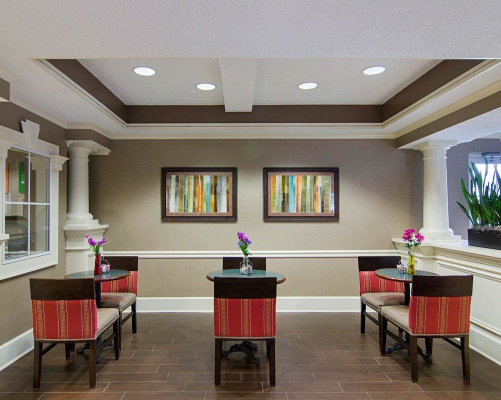 quality inn and suites little rock west