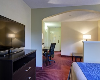 quality inn and suites little rock west