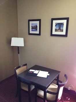 quality inn and suites little rock west