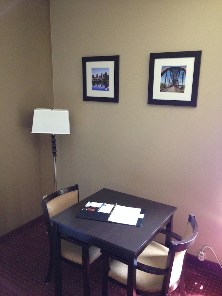 quality inn and suites little rock west