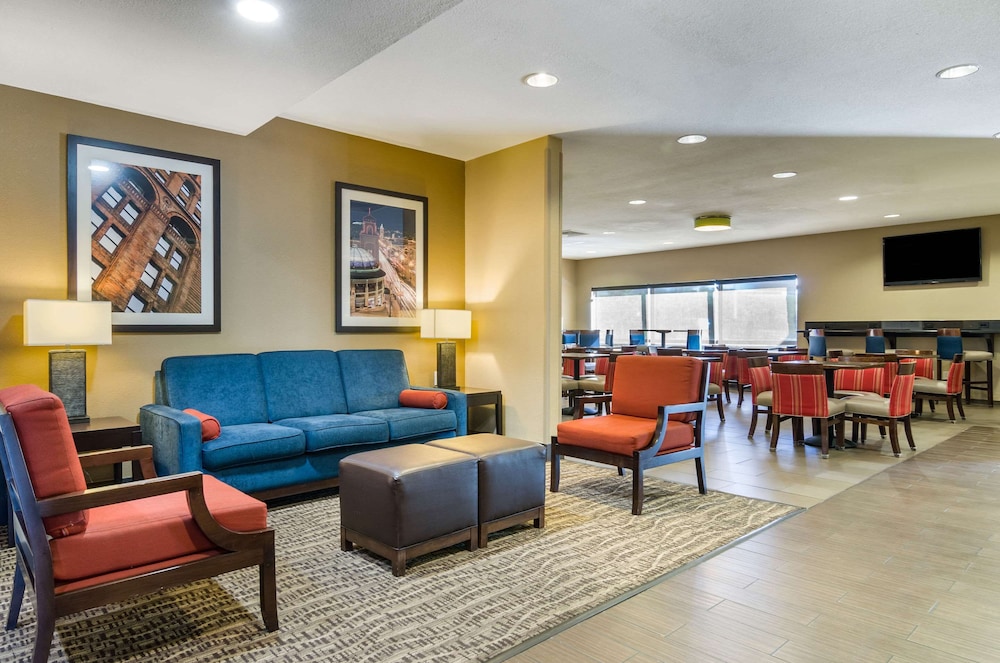 comfort inn and suites kansas city northeast