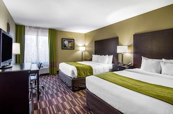 comfort inn and suites kansas city northeast