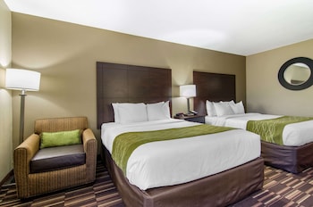 comfort inn and suites kansas city northeast