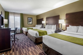 comfort inn and suites kansas city northeast