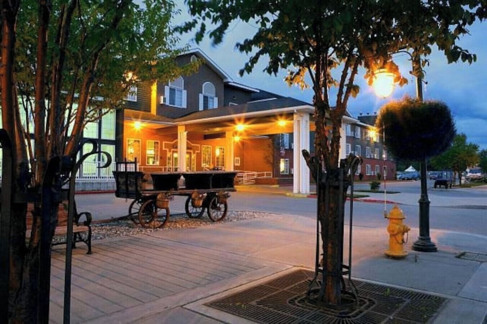 wingate by wyndham anchorage downtown ship creek