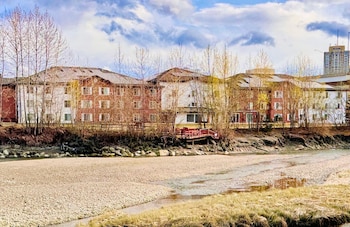 wingate by wyndham anchorage downtown ship creek