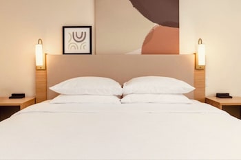 wingate by wyndham anchorage downtown ship creek