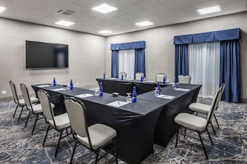 doubletree by hilton monroe township cranbury