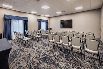 doubletree by hilton monroe township cranbury