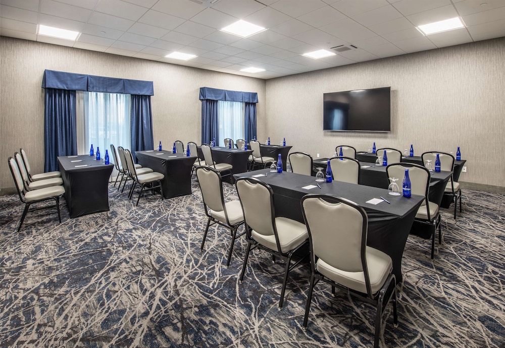 doubletree by hilton monroe township cranbury