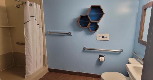 hometowne studios by red roof egg harbor atlantic city airport