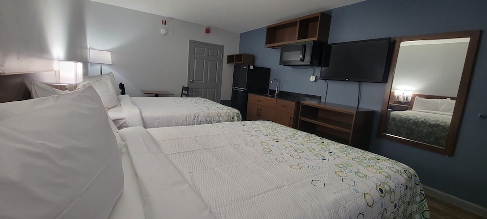 hometowne studios by red roof egg harbor atlantic city airport