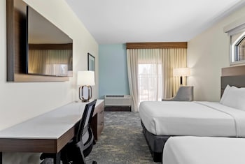 la quinta inn and suites by wyndham santa cruz