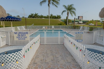 baymont by wyndham florida city