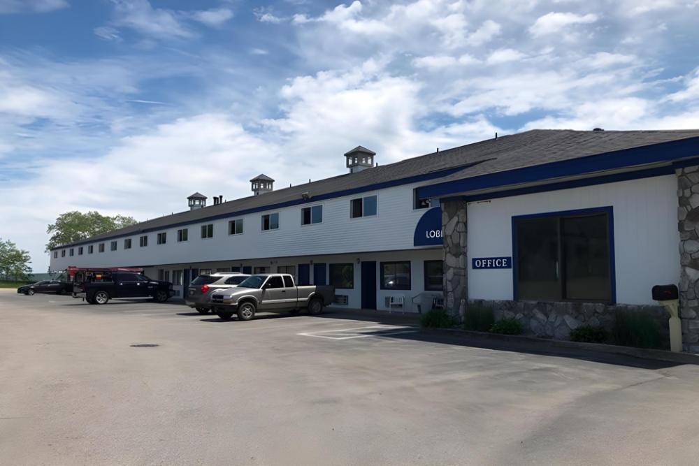 super 8 by wyndham petoskey