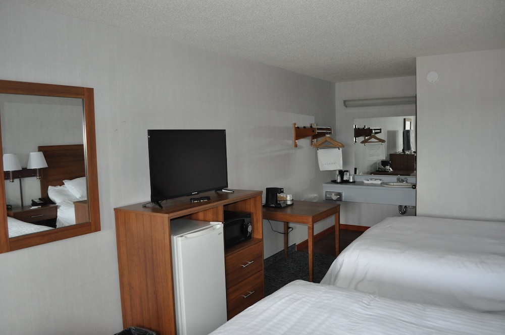 super 8 by wyndham petoskey