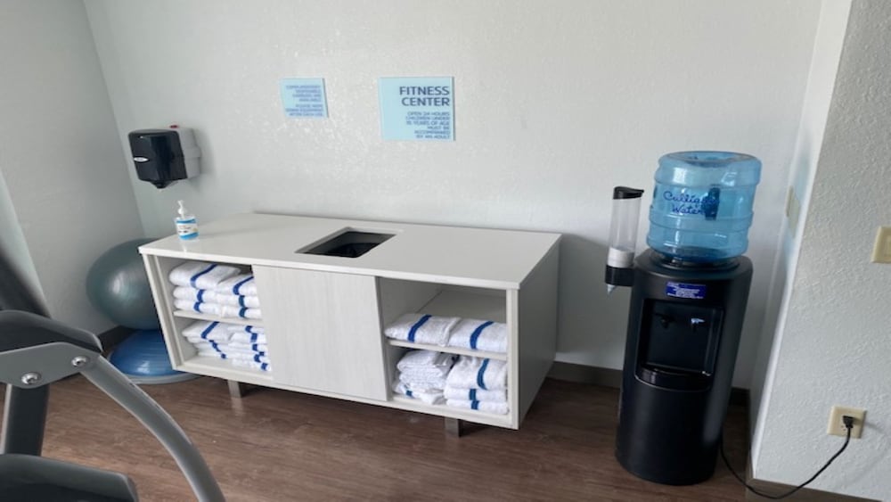 holiday inn express and suites enterprise