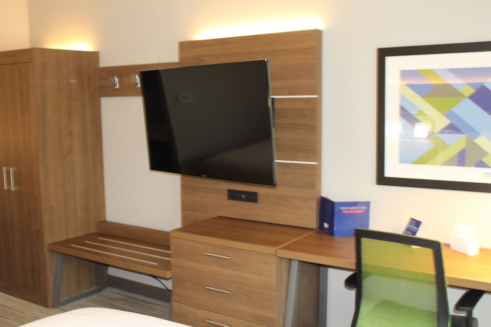 holiday inn express and suites enterprise