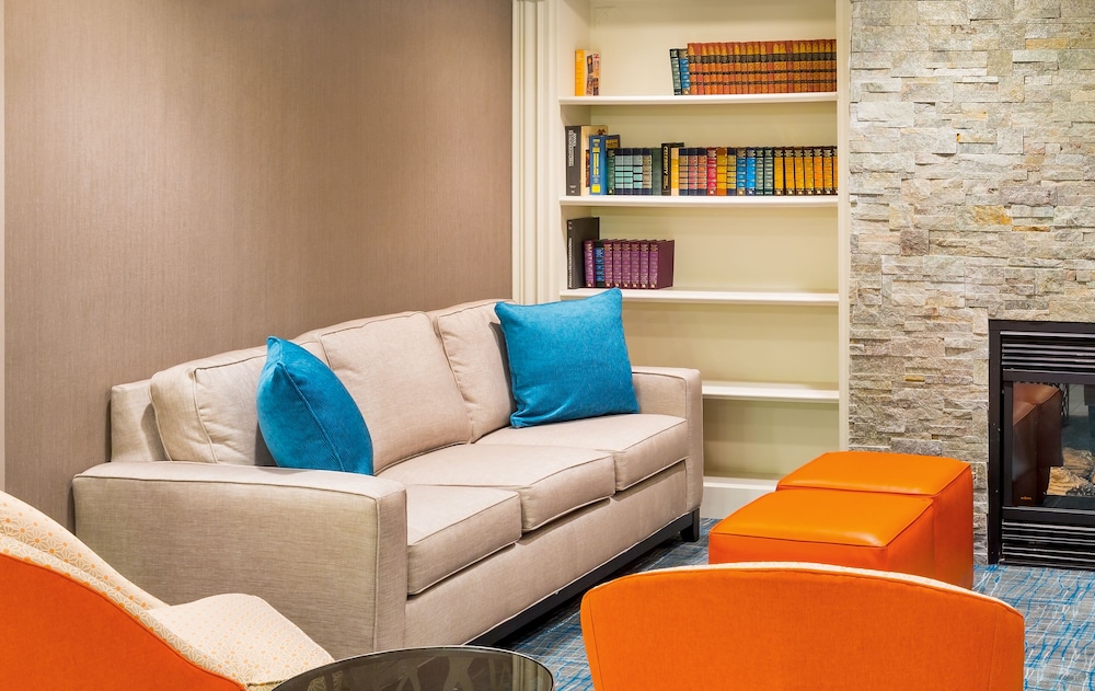 holiday inn express hotel and suites