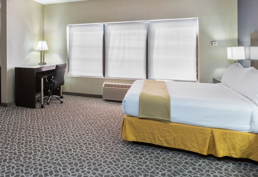 holiday inn express hotel and suites