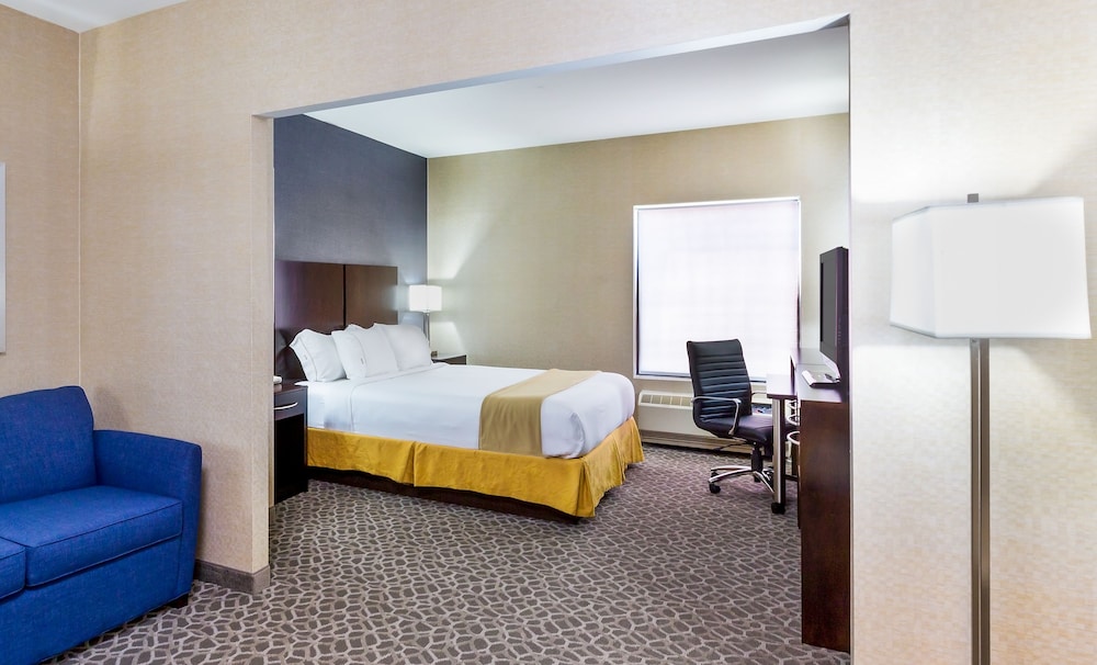 holiday inn express hotel and suites