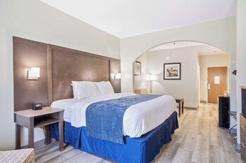 blue water inn and suites bw signature collection