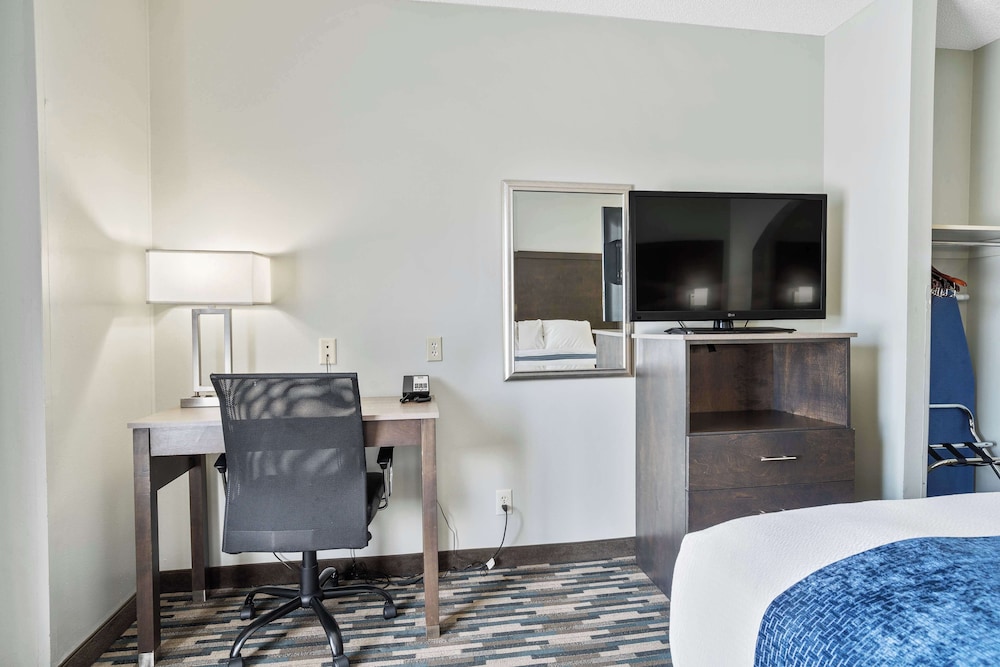 blue water inn and suites bw signature collection