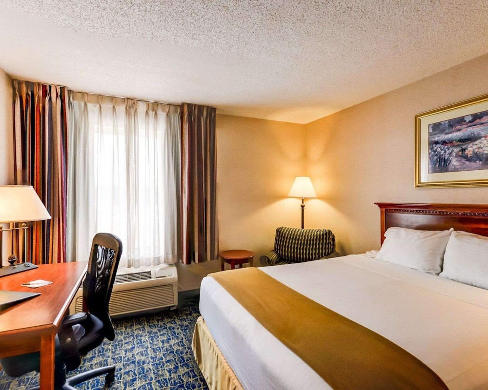 quality inn spring mills martinsburg north