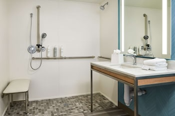 hilton garden inn tewksbury andover