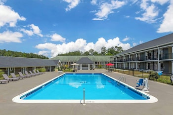 quality inn and suites