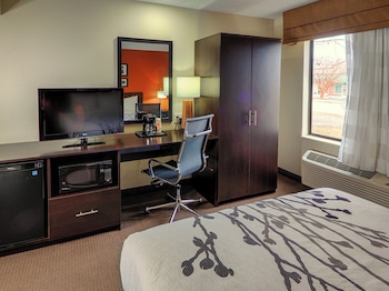 sleep inn and suites near ft bragg